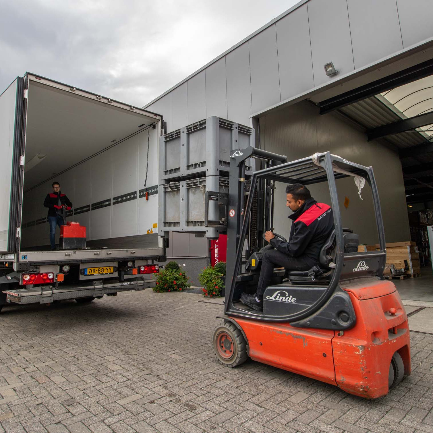 Koeltransport - ZUIDWEST Logistiek